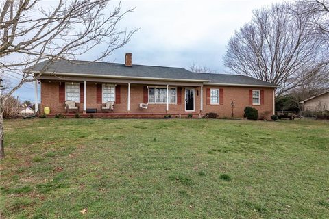 5711 Claridge Drive