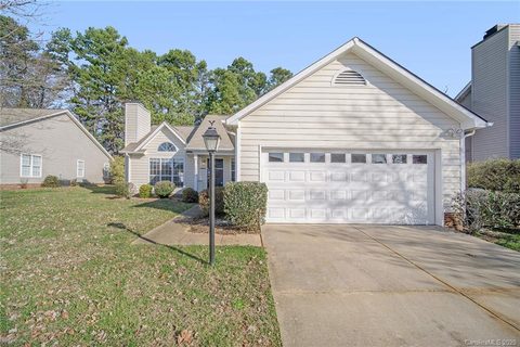 4000 Huntmeadow Drive sold home in Turnberry, Charlotte, NC