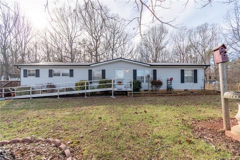 185 Big Tree Drive sold manufactured home in Woodland Acres, Statesville, NC