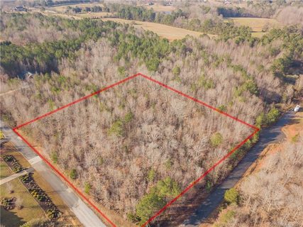 2011 Oak Creek Court sold lot in Cedar Glen Estates, Lancaster, SC