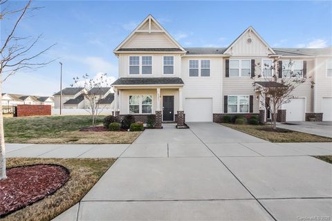 4801 Tradd Circle