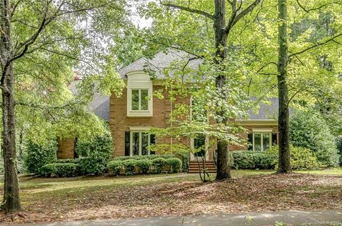Previously sold for $640,000