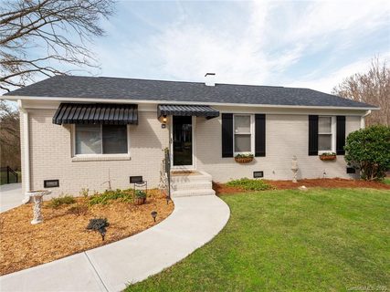 246 Eden Circle sold home in Eden Gardens, Pineville, NC