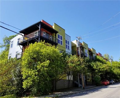 125 Clingman Avenue 104