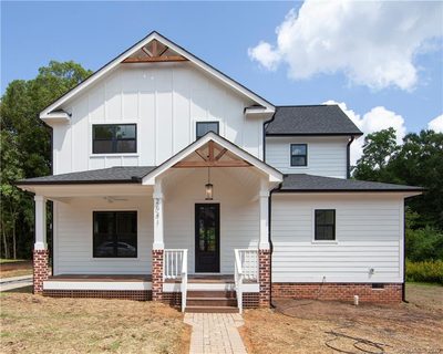 2041 Rolston Heritage Place