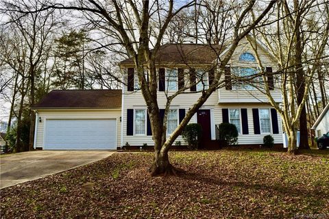 6411 Calliope Court sold home in Sherbrook, Charlotte, NC