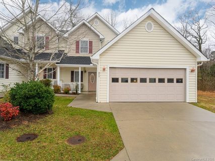 21 Viera Drive sold townhome in Fernstone Village, Swannanoa, NC