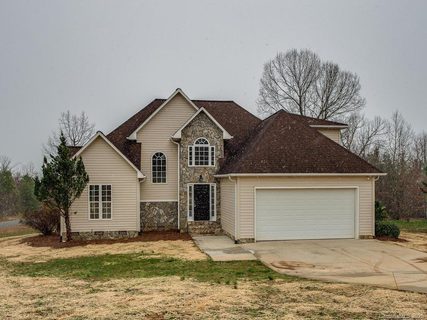 2101 Pinnacle View Drive
