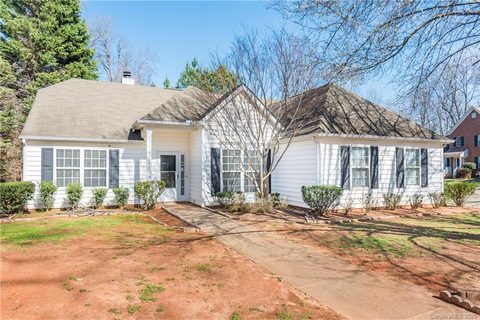 6215 Moss Bank Court
