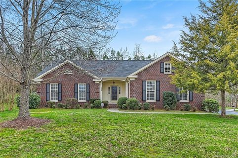 4653 Walnut Knoll Drive