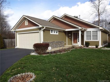 23 E Fairway View Court