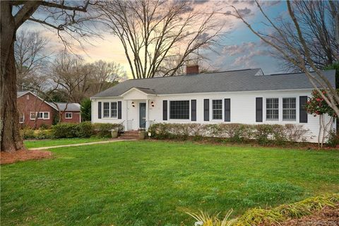 1163 Woodland Drive