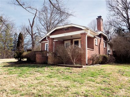 9 Old Us 19 23 Highway sold home in Smokey Park West, Candler, NC