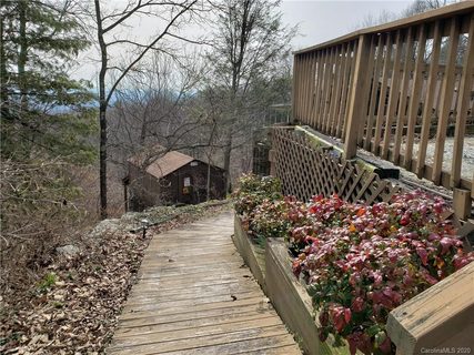 5611 Pine Ridge Drive