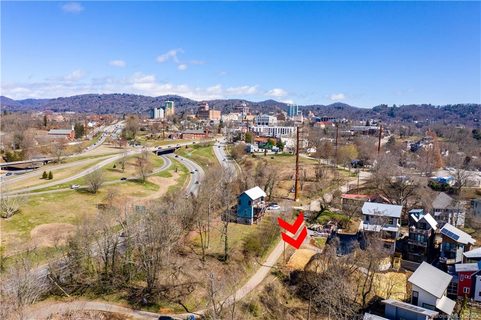 99999 Club Street sold lot in Chicken Hill, Asheville, NC