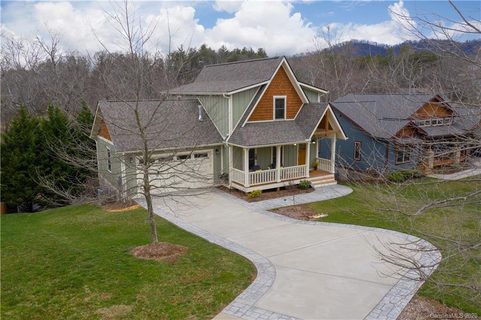 3 Grove Knoll Court