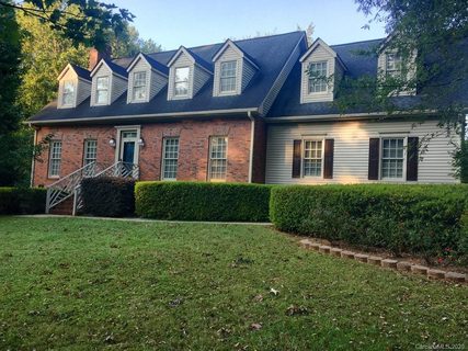 1000 Pinecrest Drive