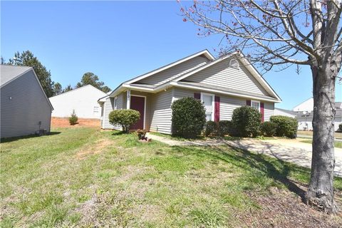 2612 Fairstone Avenue sold home in Fairstone, Charlotte, NC