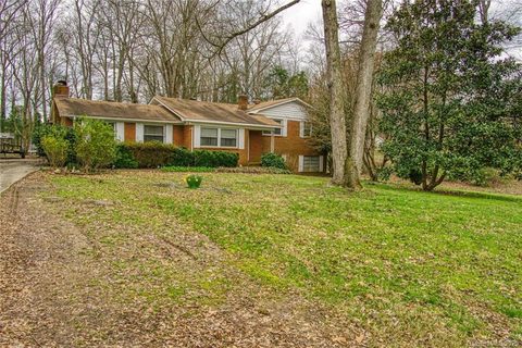 1200 Robinhood Circle sold home in Marlwood Acres, Charlotte, NC