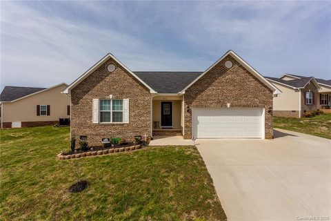1815 Ranchland Drive sold home in Meadow Crest, Conover, NC