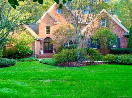 211 Crocus Lane sold home in Braeside At Biltmore Park, Asheville, NC