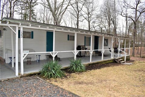 123 Dogwood Drive 476 & 477 sold home in Pinehaven, Badin Lake, NC