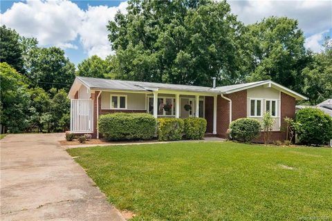 5930 Charing Place 25 sold home in Rama Woods, Charlotte, NC