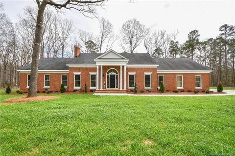 2101 Arden Drive