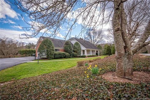 215 Hawthorn Drive
