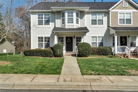 6524 Point Comfort Lane 47