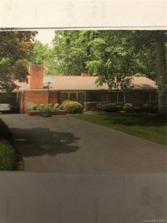 207 E Poplar Street