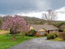 304 Newport Road sold home in Hendersonville, SC