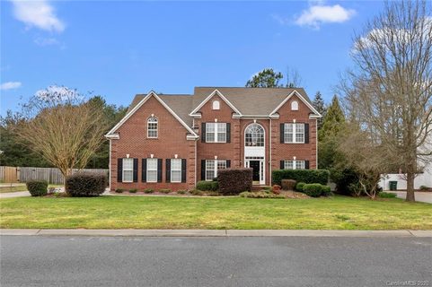 3005 Strawberry Road