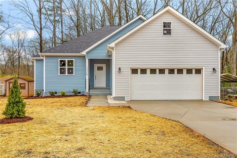 1528 Ranchwood Drive
