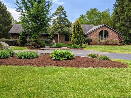 2000 Plum Tree Lane sold home in Sugar Hollow Farms, Hendersonville, NC
