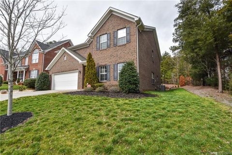 10800 Clark Street sold home in Shiloh Village, Davidson, NC
