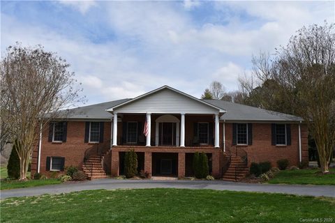 140 Lyn Road sold home in Hidden Hut Farms, Salisbury, NC