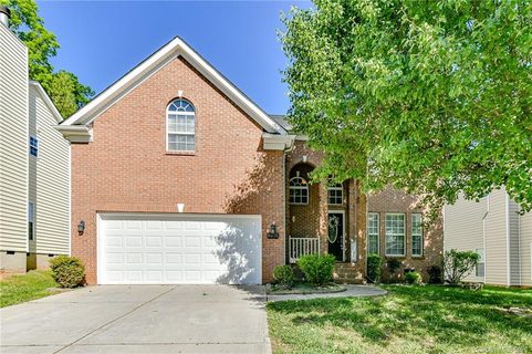 8215 Chatham Oaks Drive