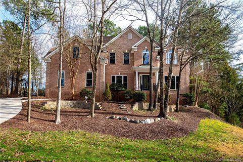 11135 Scullers Run sold home in Watertrace, Tega Cay, SC