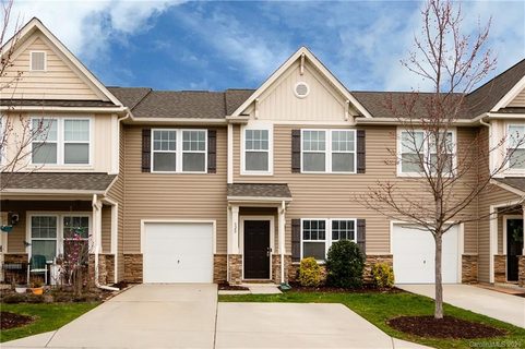 820 Summerlake Drive