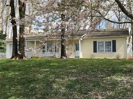105 Woodlea Drive sold home in Woodlea, Morganton, NC
