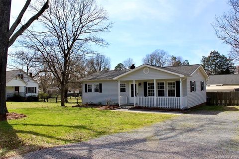 672 Jackson Terrace 13-15