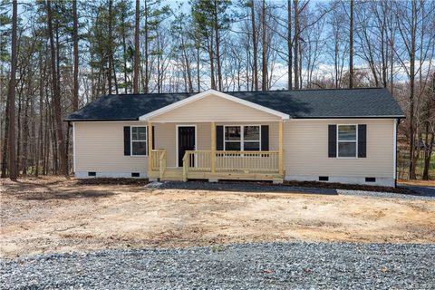 1262 Love Valley Road