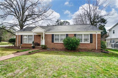 5942 Charing Place sold home in Queens Grant, Charlotte, NC