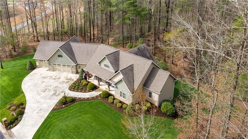 1319 Prince William Drive sold home in Georgetown Estates, Lenoir, NC