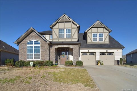 1425 Imperial Court sold home in Kings Grove, York, SC