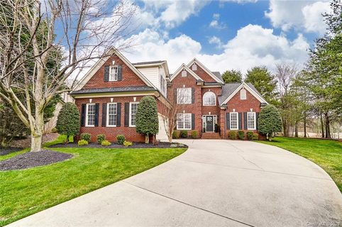 11550 James Richard Drive sold home in Vanderbilt at Providence, Charlotte, NC