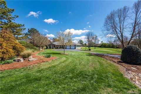13012 Westmoreland Farm Road sold home in Westmoreland Farm, Davidson, NC
