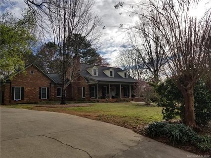 1205 Rosa Drive