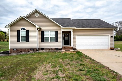 2578 Broodmare Drive sold home in Flying V Acres, Maiden, NC